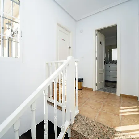 Duplex Con Piscina Comunitaria En La Florida * Dehesa de Campoamor (Orihuela Costa)