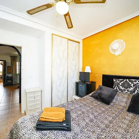 Duplex Con Piscina Comunitaria En La Florida 아파트 Dehesa de Campoamor (Orihuela Costa)