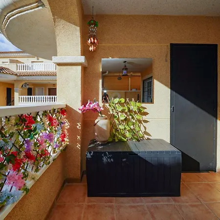 Duplex Con Piscina Comunitaria En La Florida Dehesa de Campoamor (Orihuela Costa)